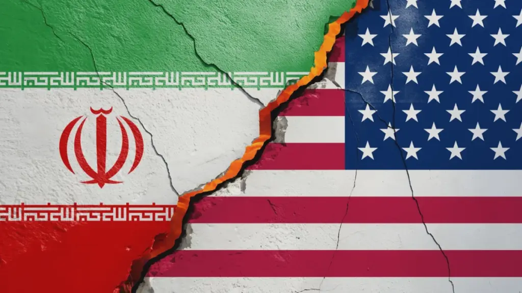 Irán suspende las negociaciones de paz con EE.UU. y amenaza con actuar en puntos marítimos clave
